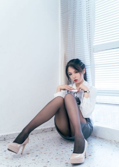 男爵夫人的调教在线观看
